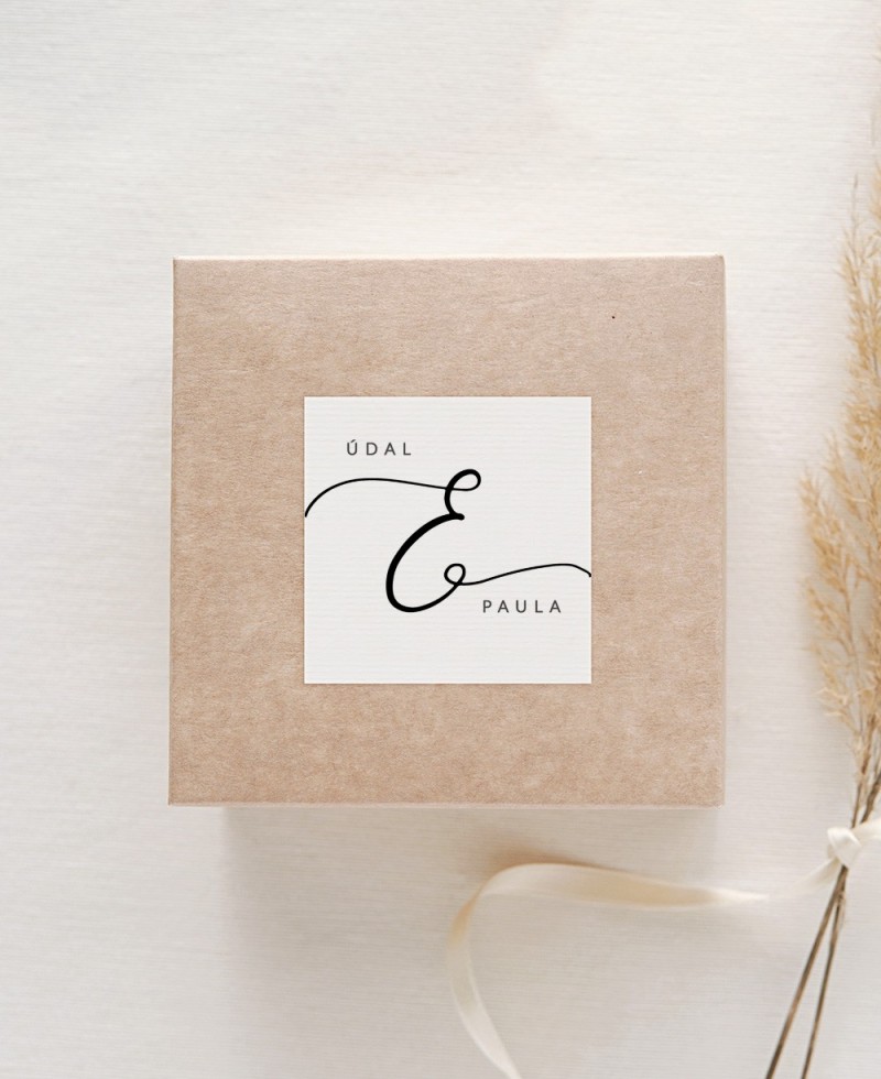 Pegatinas cuadradas para regalos de boda con nombres Pegatinas cuadradas para regalos de boda con nombres