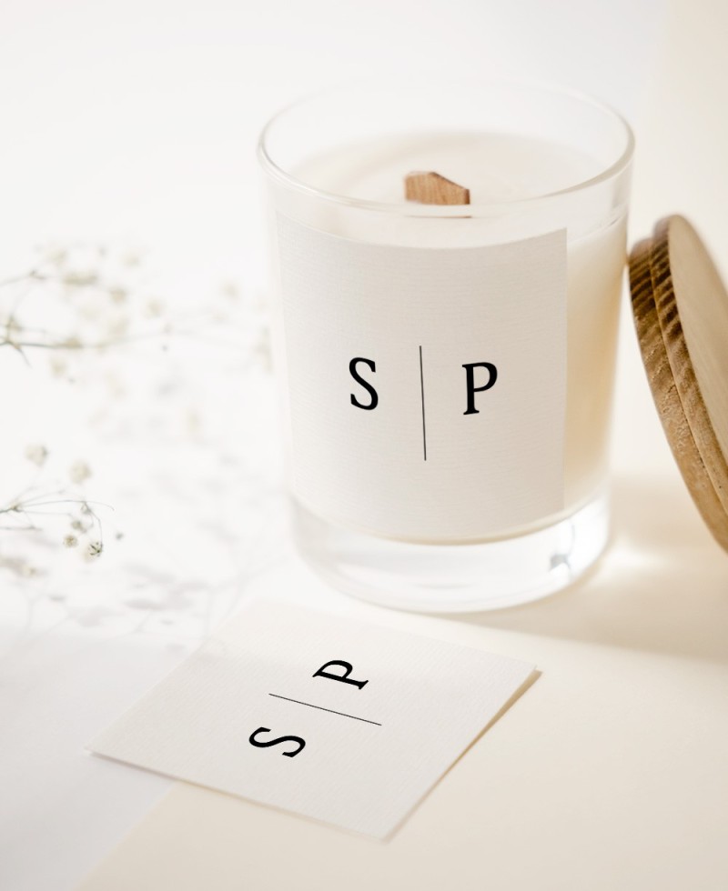 Pegatinas cuadradas para detalles de boda con iniciales Pegatinas cuadradas para detalles de boda con iniciales