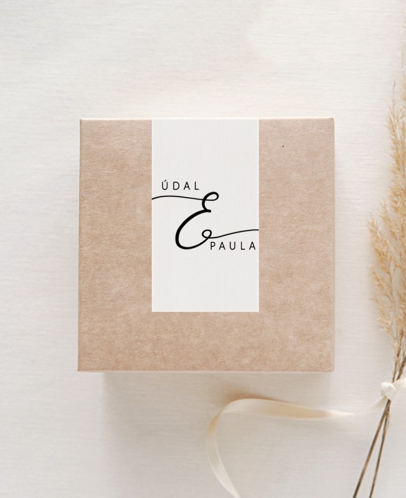 Pegatina rectangular vertical para regalos de boda con nombres Pegatina rectangular vertical para regalos de boda con nombres
