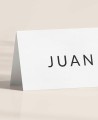Support de table minimal pour les mariages nomme les invités