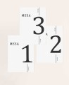 Números de mesa de papel para casamentos minimalistas