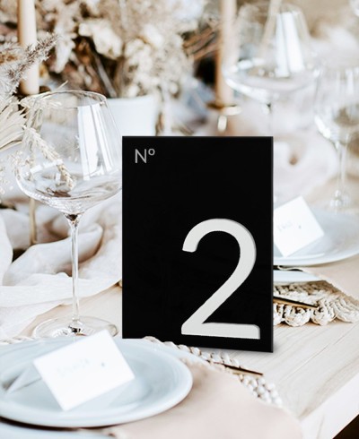 Número de mesa para bodas moderno