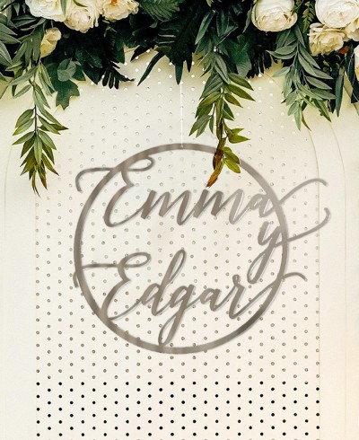 Cartel-decorativo-para-bodas-corona-circular-nombres