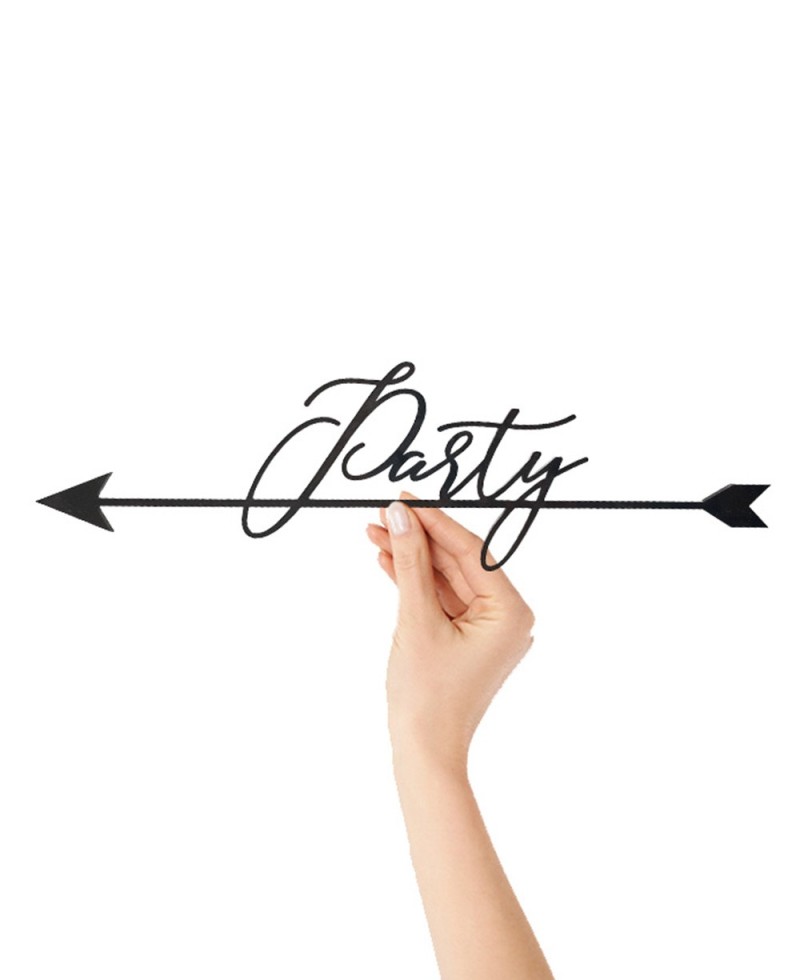 Classic style decorative arrow for weddings Classic style decorative arrow for weddings