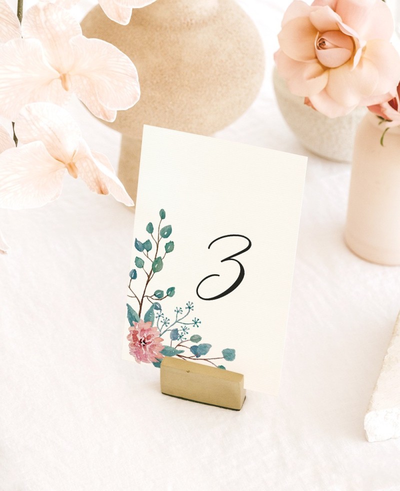 Kellner für Eukalyptus- und Rosenhochzeiten Kellner für Eukalyptus- und Rosenhochzeiten