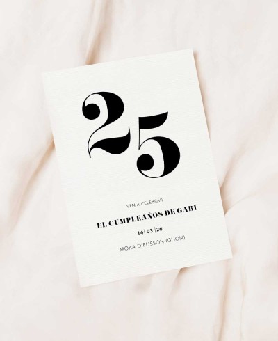 Geburtstagseinladung Schwarz-Weiß-Typografie