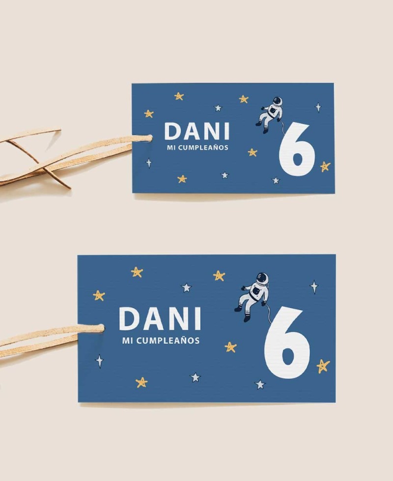 Tailles : étiquettes rectangulaires, espace d’anniversaire Tailles : étiquettes rectangulaires, espace d’anniversaire