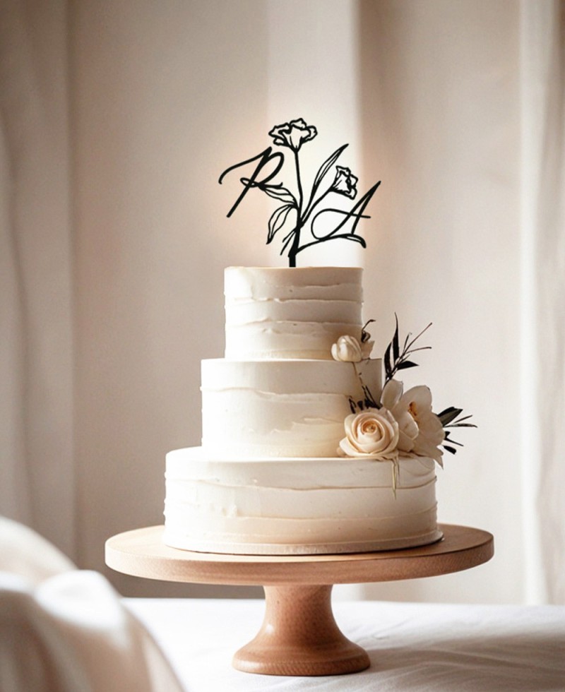 Composition de la garniture de gâteau initiale avec gâteau Composition de la garniture de gâteau initiale avec gâteau