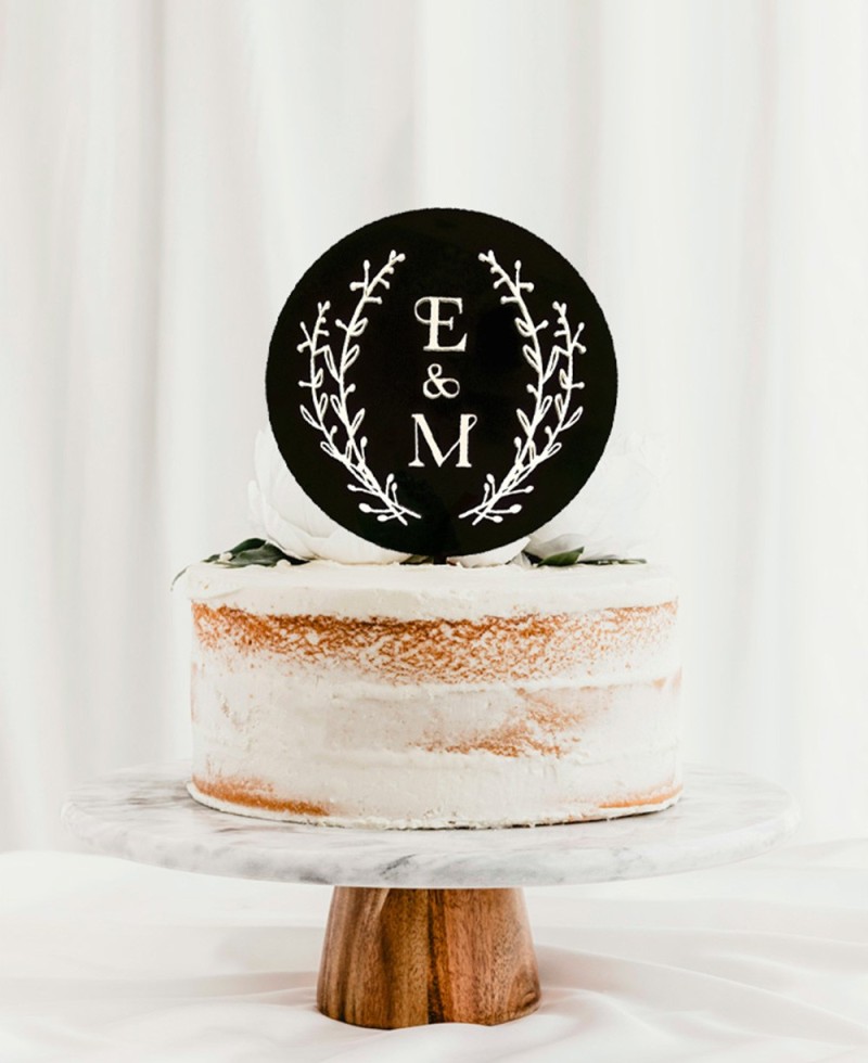 Composition de la garniture de gâteau initiale avec gâteau Composition de la garniture de gâteau initiale avec gâteau