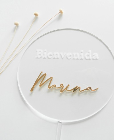 Zoom vista superior cake topper para 
fiestas de bienvenida