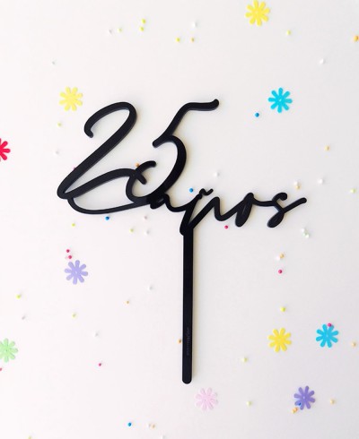 Vue de dessus cake topper pour l’anniversaire