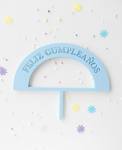 Vue de dessus cake topper pour l’anniversaire