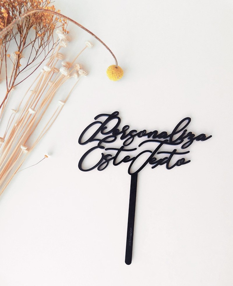 Vista superior cake topper con la frase que quieras Vista superior cake topper con la frase que quieras