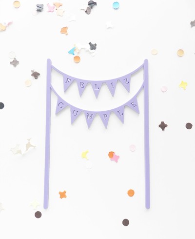 Draufsicht Tortenaufleger zum Geburtstag