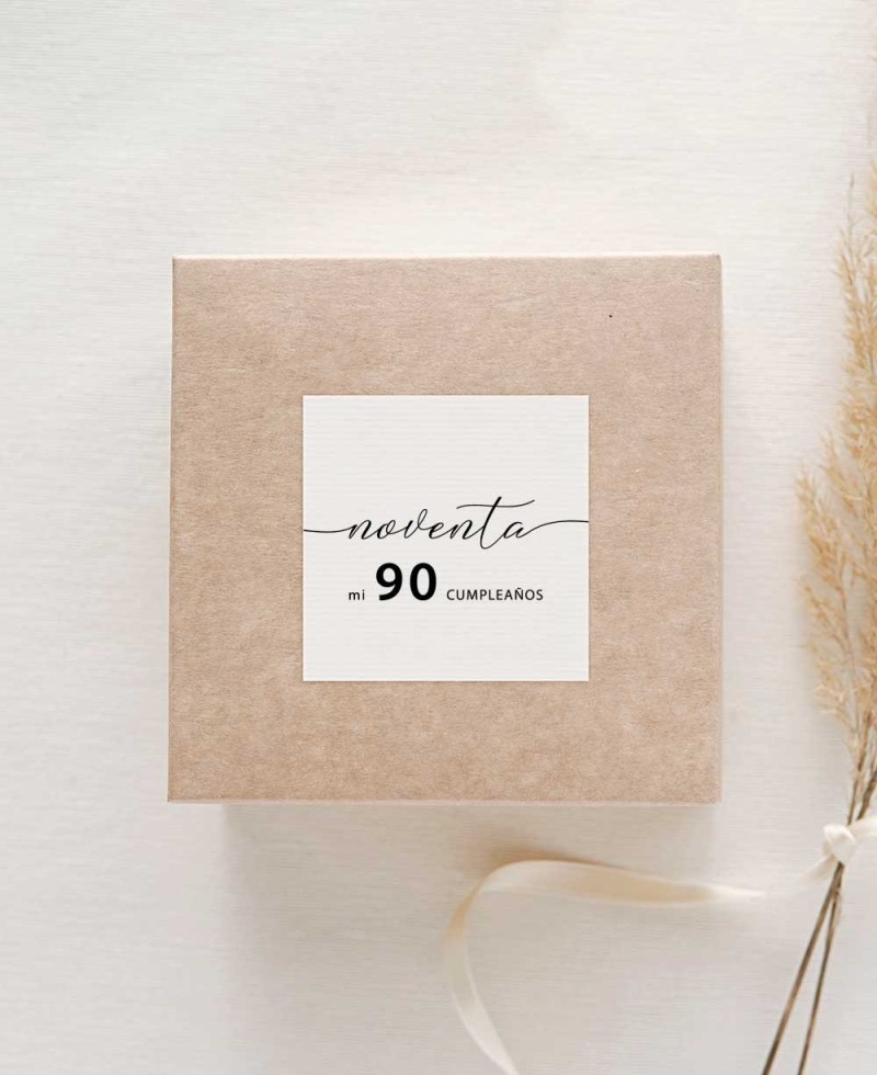 Pegatinas cuadradas para regalos de cumpleaños caligráfica Pegatinas cuadradas para regalos de cumpleaños caligráfica