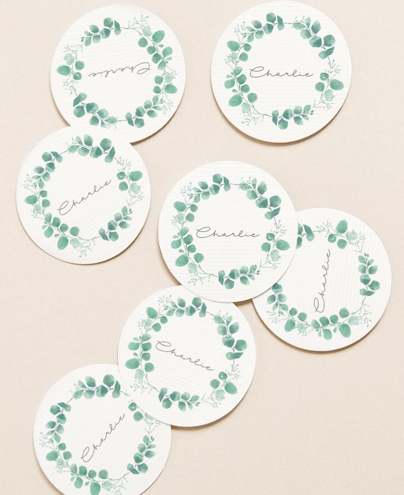 Étiquettes circulaires pour les cadeaux de baptêmes botaniques à l’eucalyptus Étiquettes circulaires pour les cadeaux de baptêmes botaniques à l’eucalyptus