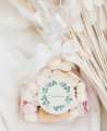 Round adhesives for eucalyptus baptisms