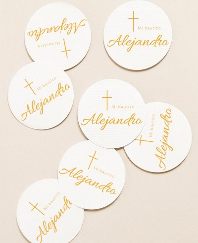 Etiquetas circulares para presentes de batismo cruz clássica