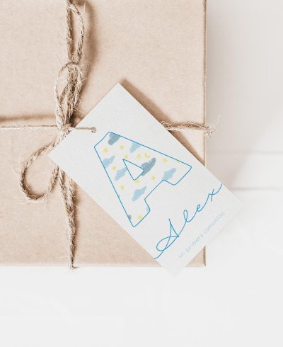 Tarjeta rectangular para comuniones colección inicial cielo