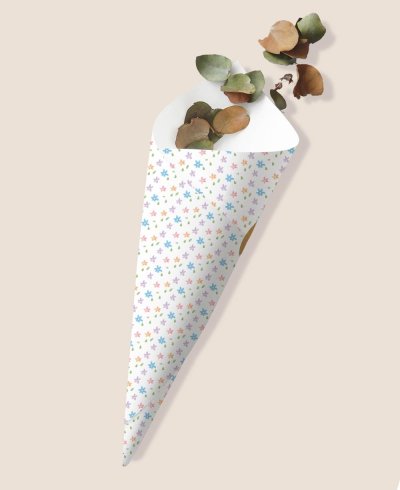 Cone para doces de comunhão inicial
