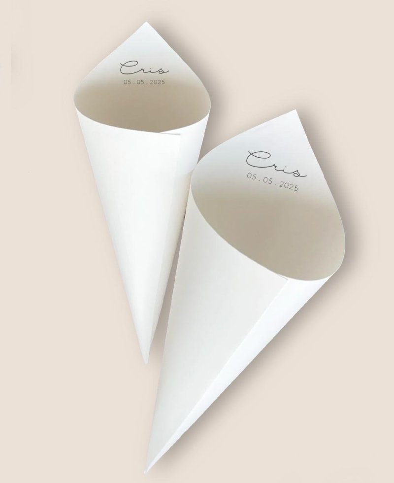 Cono di zucchero tipografico per la comunione Cono di zucchero tipografico per la comunione