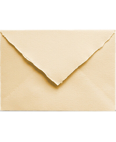 Enveloppe crème faite à la main pour les invitations | Marmarina