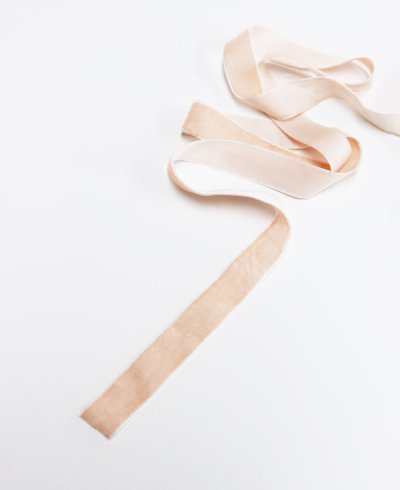 Cintas de terciopelo rosa nude para ramos