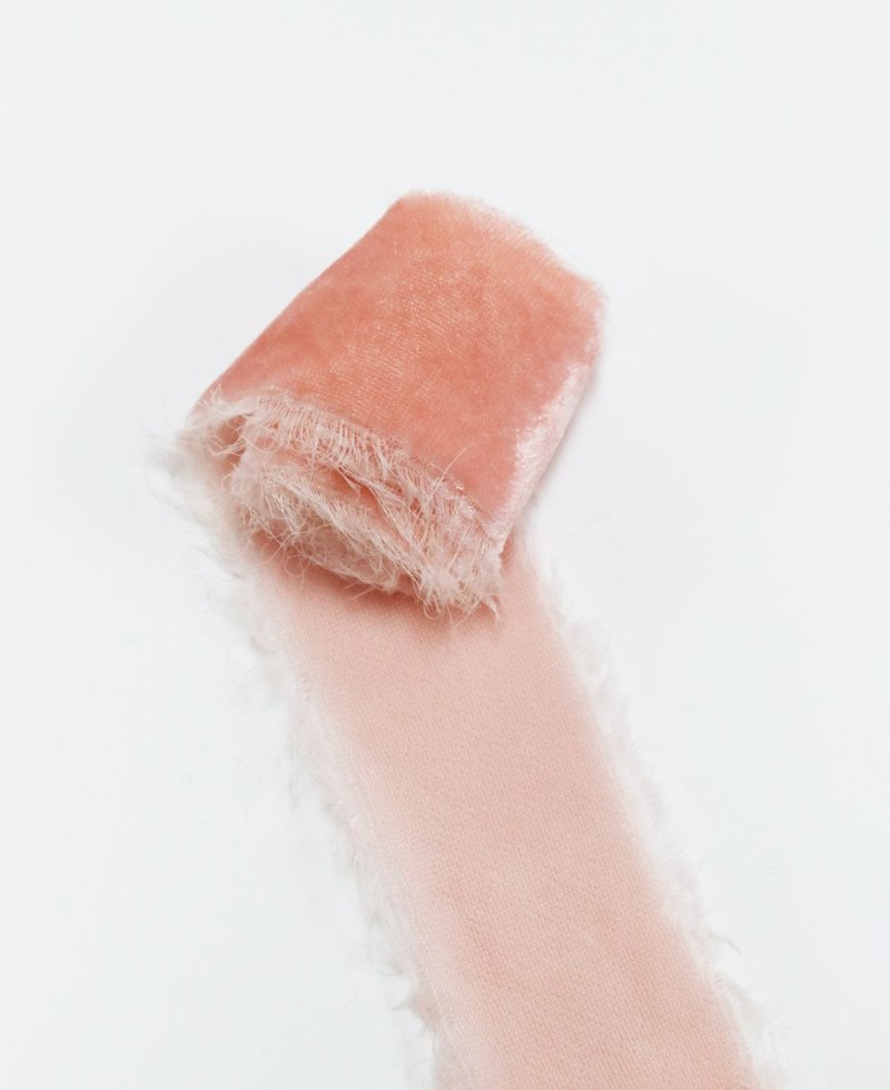 Cinta de terciopelo ancha rosa nude deshilachada