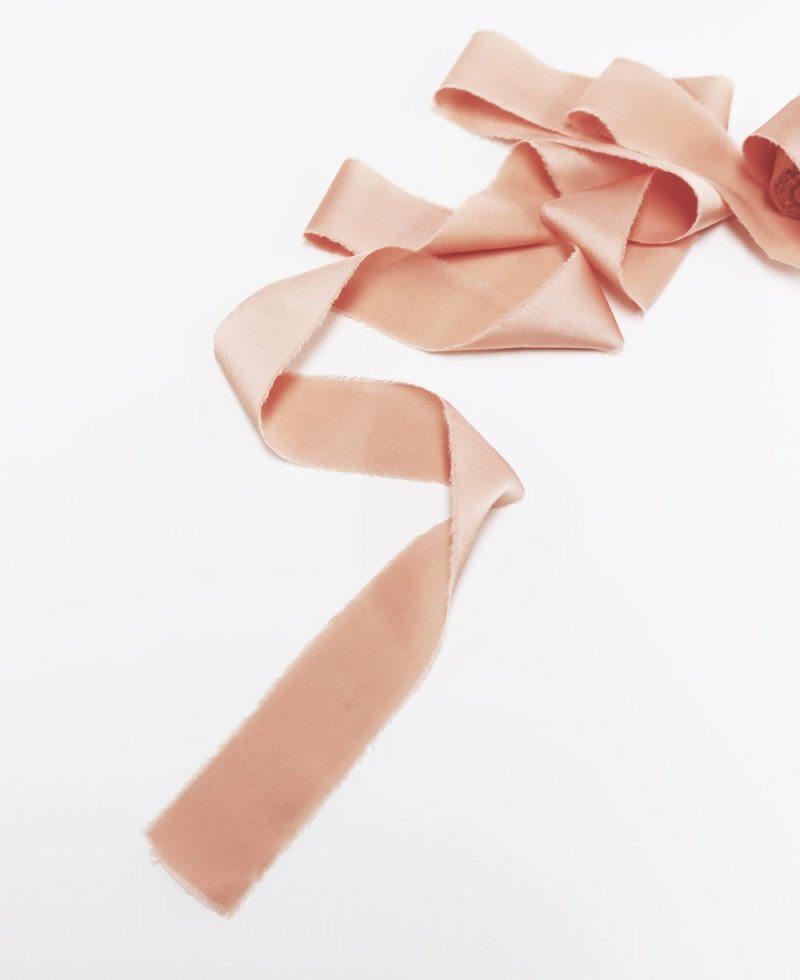 Cintas de seda rosa nude para ramos