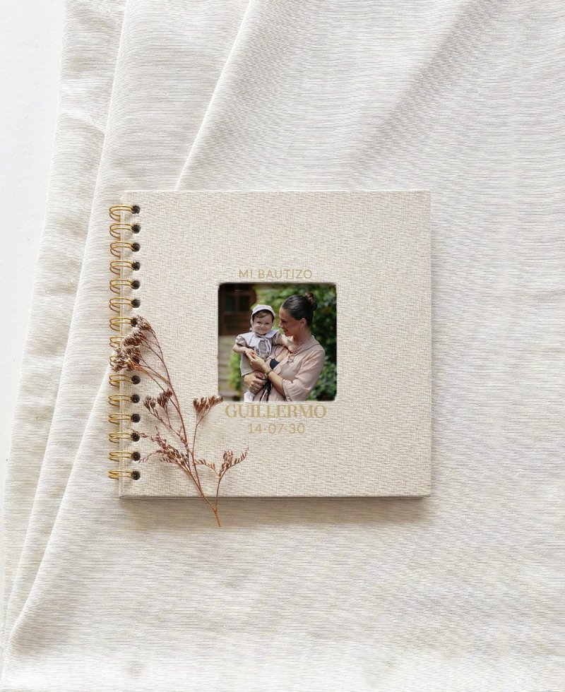 Libro de fotos de bautizo personalizado