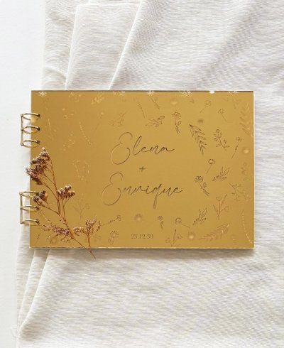 Libros de firmas con flores