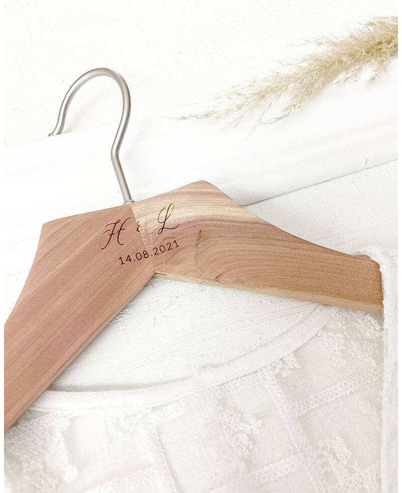 cedar hanger initials date weddings