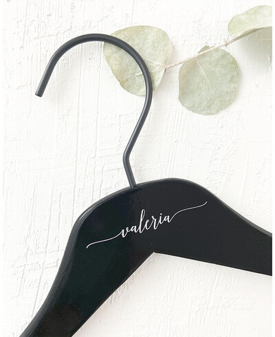 Cabide de casamento com nome preto