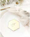 Espaço reservado hexagonal para casamento