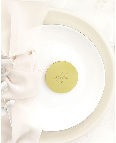 Golden circular wedding placeholder
