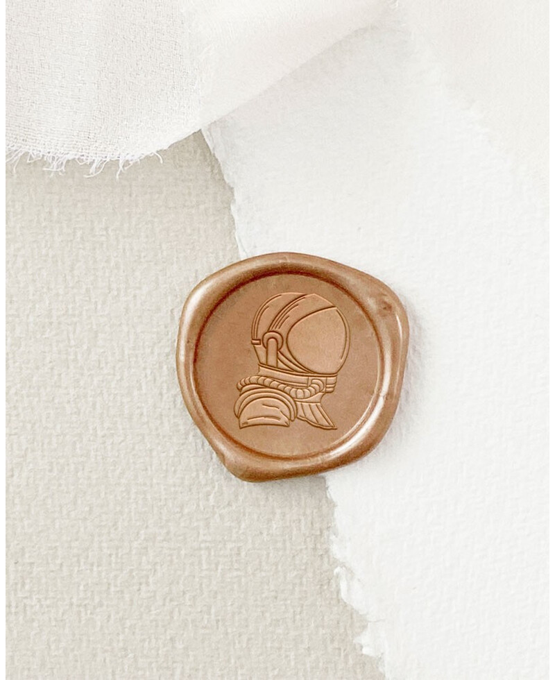 Astronaut sealing seal Astronaut sealing seal