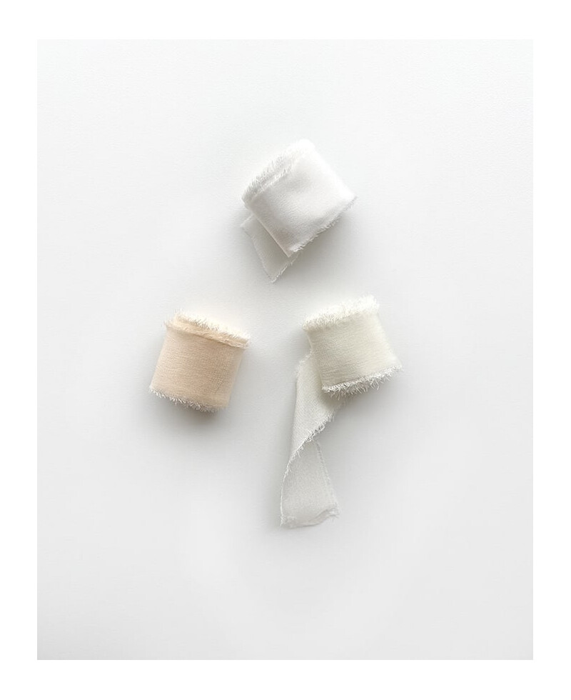 Rubans de soie de couleur blanche Rubans de soie de couleur blanche