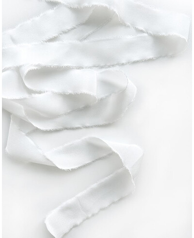 Nastro di seta bianco