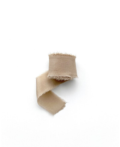 Noeud en soie marron noisette