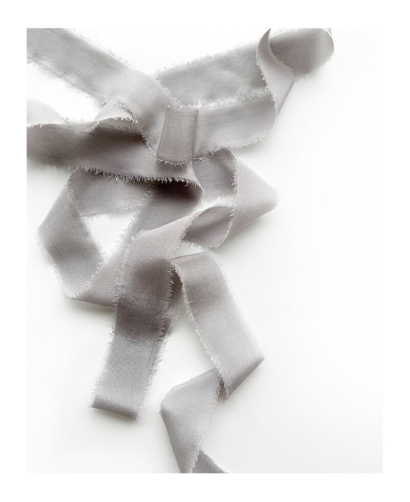 Ruban de soie naturelle gris Ruban de soie naturelle gris