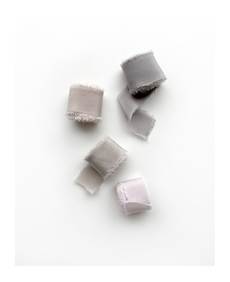 Rubans de soie naturelle gris Rubans de soie naturelle gris