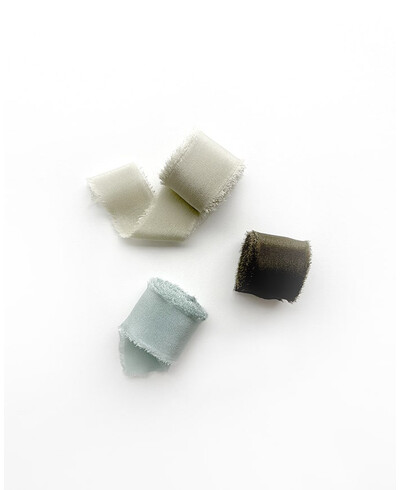 Rubans de soie verts