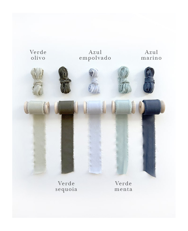Fiocchi di seta fatti a mano colorati blu