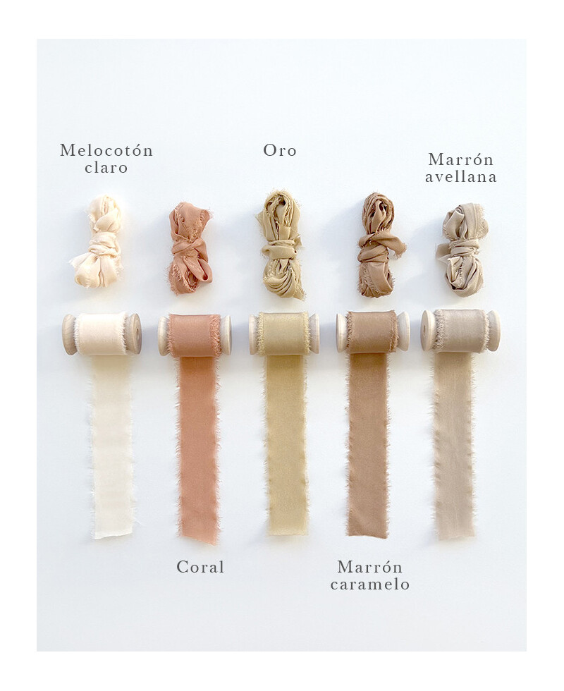 Fiocchi di seta fatti a mano nei colori marroni