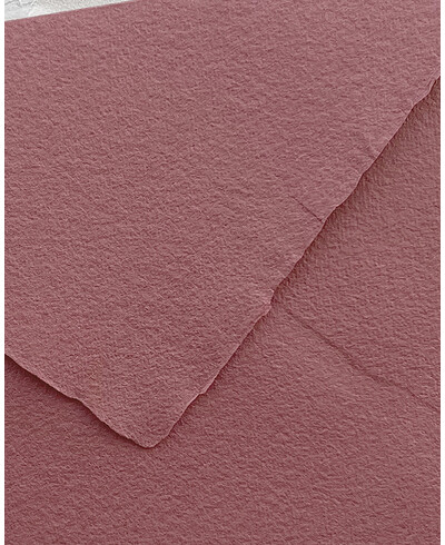 Envelopes cor-de-rosa vintage feitos à mão para casamentos