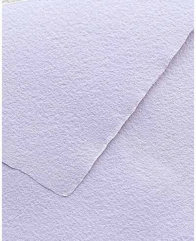 Lila handgefertigte Umschläge für Hochzeiten