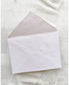 Envelope artesanal rosa claro aberto