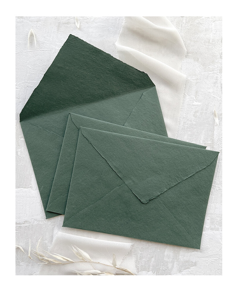 Envelopes feitos à mão da mais alta qualidade verde escuro Envelopes feitos à mão da mais alta qualidade verde escuro