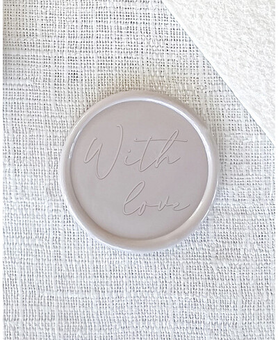 Prefabricated sealing with adhesive with love