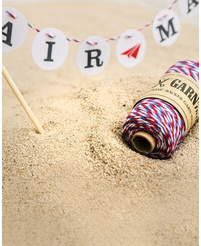 Retro travel-themed yarn